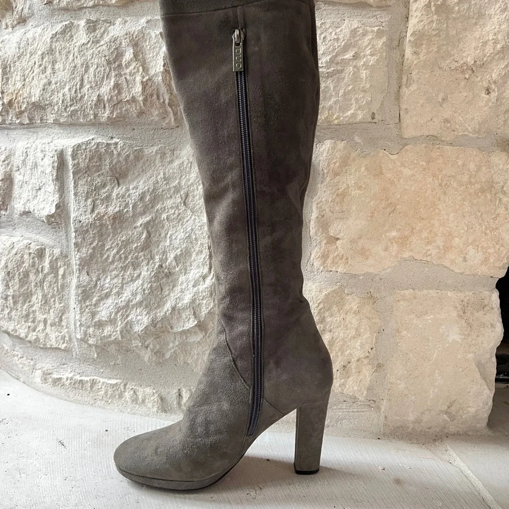 Duo Grey Suede Knee‎ High Heeled Boots Size EU 36B